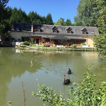 Le Moulin Calme Acomodação com café da manhã Luceau Exterior foto